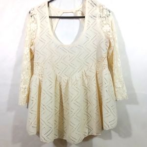 FREE PEOPLE WOMEN'S CREAM COLORED LACE & CROCHET BLOUSE. SZ M